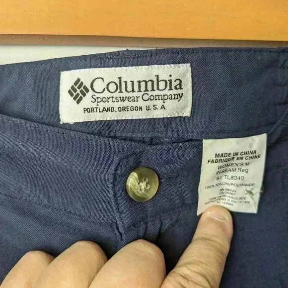 COLUMBIA Trackpants for women Size medium 100% nylon  Navy blue color - Picture 4 of 9